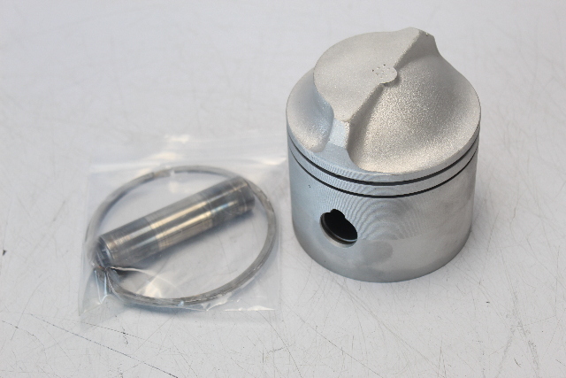 C# 328355 Johnson Evinrude 1974-98 Crossflow PORT Piston 50 65 85 88 90 + HP
