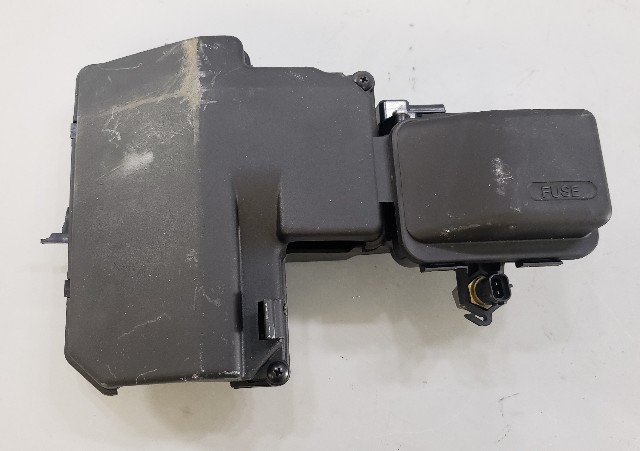 65L-81942-00-00 Yamaha 1997-05 Electrical Bracket & Cover 200 225 250 HP
