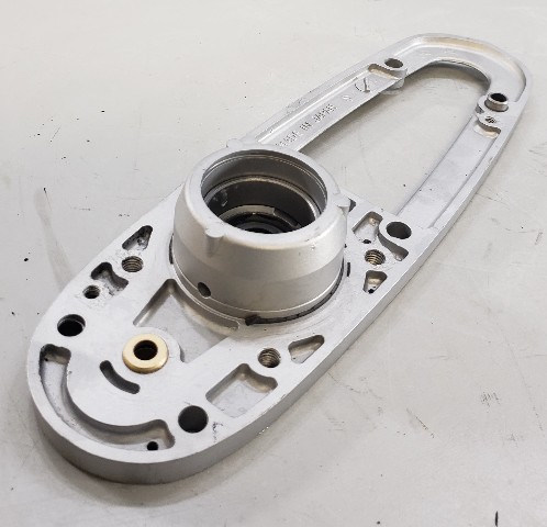 56131-95501-01T Suzuki 1977-1982 Driveshaft Bearing Housing 50 65 85 HP 2 Stroke