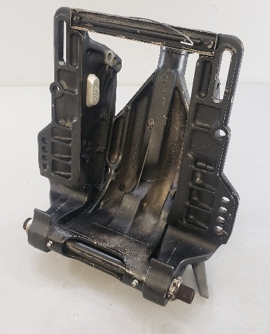 332440 333622 Johnson Evinrude 1989-1996 Swivel & Transom Brackets 40 48 50 HP