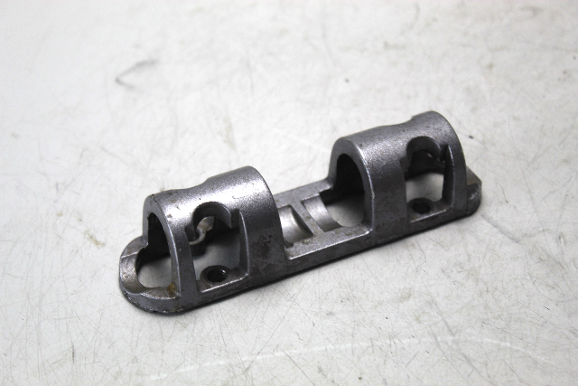 126296 Johnson Evinrude 1991-2012 Steering Tube Bracket 75-300 HP CLEAN