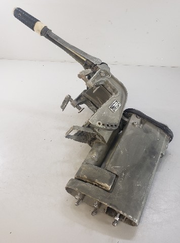386036 386934 Johnson Evinrude 1975-1976 Complete Midsection 9.9 15 HP 2 Cyl