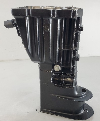 803725T02 Mercury 2005-2006 20" Long Driveshaft Housing 25 30 HP 3 Cyl 4 Stroke
