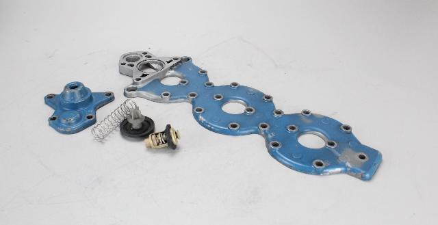 320840 Johnson Evinrude 1976-1992 Cylinder Head & Thermostat Cover 150-235 HP
