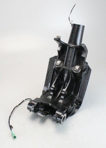 43111-96J10-0EP Suzuki 2006-16 XL Swivel Bracket DF 150 175 HP 4-Stroke 4 Cyl