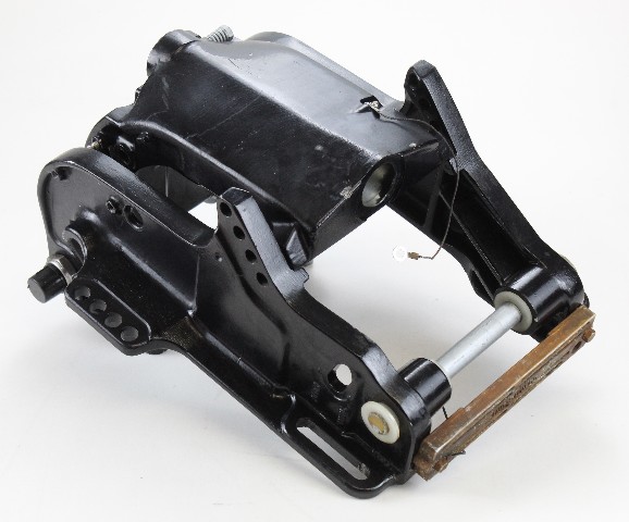 3Z7Q772083 Nissan Tohatsu TLDI 2011 & UP Swivel & Clamp Bracket 40 50 HP 2 Strk