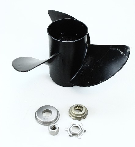 692265 P692-3 Force 1988-94 13-1/2 x 15 Aluminum RH Propeller 85 90 120 150 HP