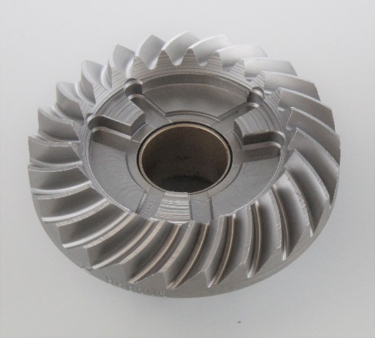 C# 909656 OMC Cobra Sterndrive Gear Unknown Years & HPs Teeth: 25 Plates: 3