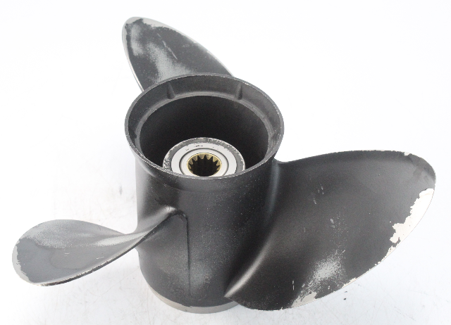 389948 Johnson Evinrude 1968 & UP RH 13-3/8 x 17 Propeller 40 + HP 6 MTH HUB WTY