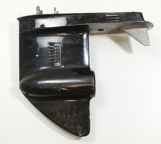 1971 1972 1973 1974 - 1979 Mercury Gearcase Housing 40 50 60 70 HP NEW OLD STOCK