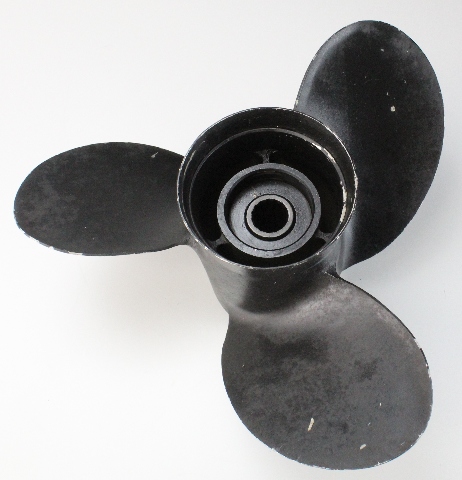 101001 Michigan Yamaha 1984-10 Aluminum RH 13-3/4 x 15 Propeller 50 60 70 75+ HP
