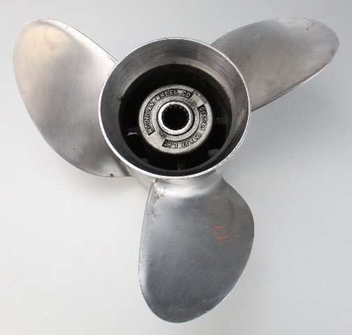 013043 431930 Michigan Wheel 1976 & UP SST LH 15 x 17 Propeller 90 100 115+ HP