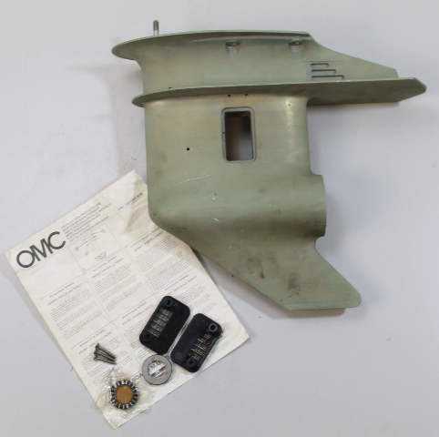 434031 334689 Johnson Evinrude 1980-05 Empty Gearcase Housing 20 25 30 35 HP NOS