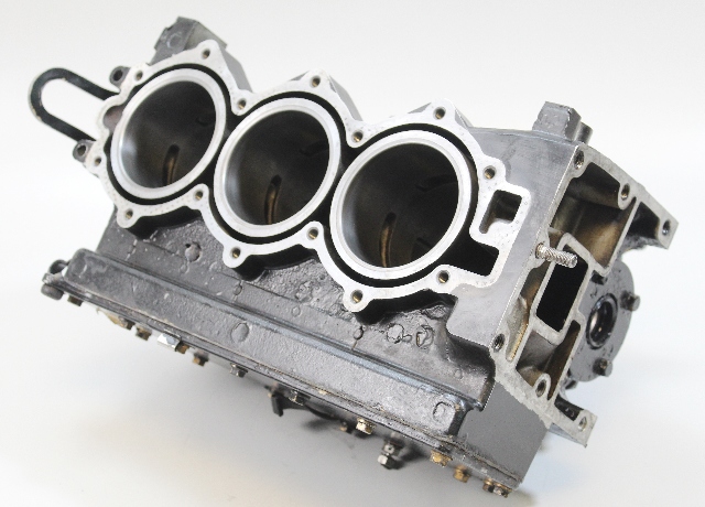 394465 Johnson Evinrude 1986 Rebuildable Cylinder Block 70 HP ONLY 3 Cyl