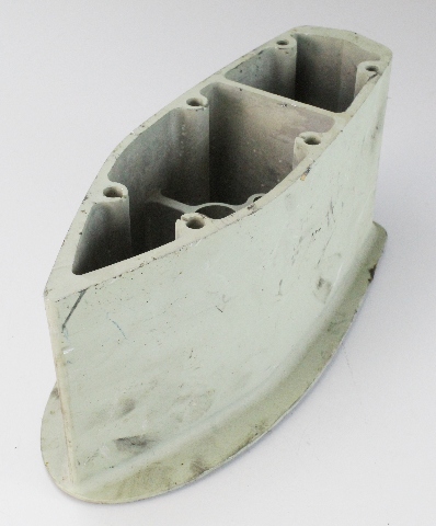 339973 0339973 Johnson Evinrude 1996-2001 5" Gearcase Extension 25 35 HP 3 Cyl
