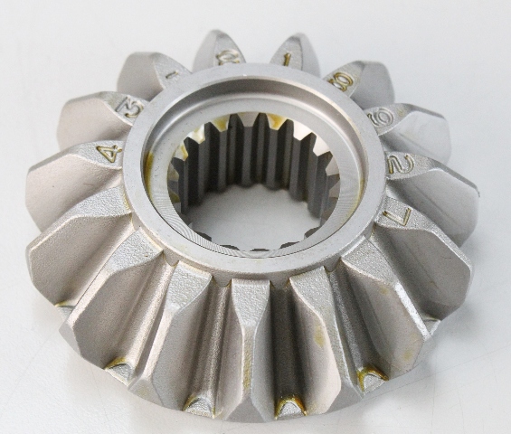 818927 43-818927 Mercruiser Pinion Gear 15 teeth 18 splines LIKE NEW! OEM!