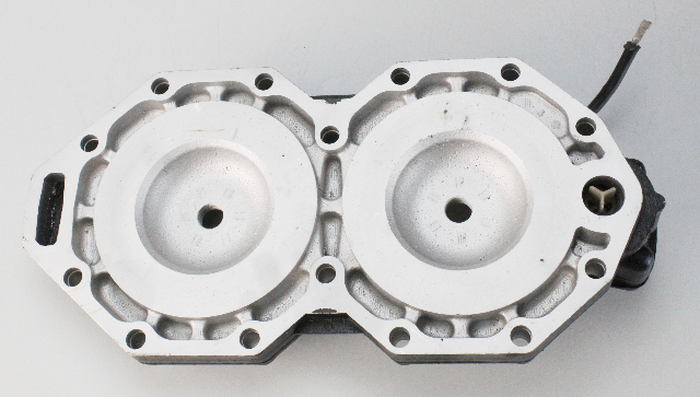 328624-3 - C# Johnson Evinrude Cylinder Head 2-Stroke V4 REFURBISHED