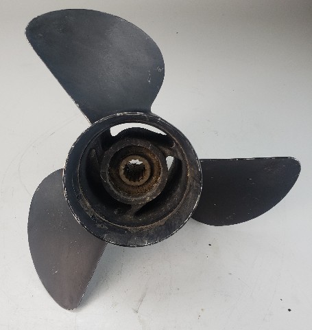 6G5-45949-00-98 Yamaha 1984 & UP ALUM RH 13-1/2 x 23 Propeller 150 175 200+ HP