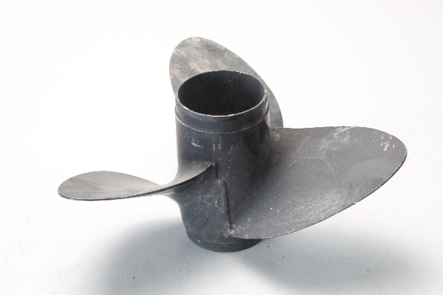 386907 Johnson Evinrude Alum 1975-05 RH 13 X 11 Propeller 40 + HP 6 MTH HUB WTY
