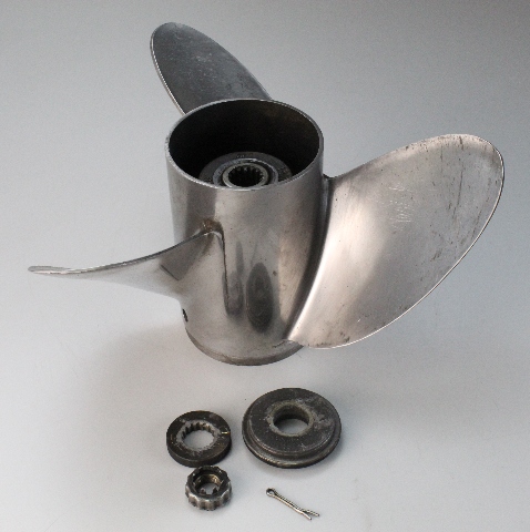 394756 Johnson Evinrude Raker SST RH 14-1/2 x 26 Propeller 90 100 115 120 130+HP