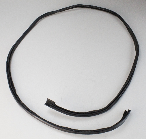63P-42615-00-00 Yamaha 2004 & UP Bottom Cowl Seal 150 HP 4 stroke Inline 4