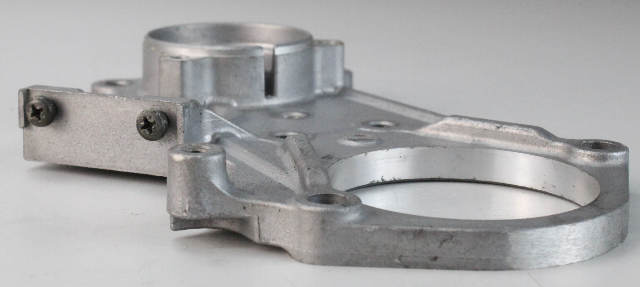 11411-87J20 5036065 Suzuki Johnson 1999-10 Upper Oil Seal Housing 40 50 HP 4S