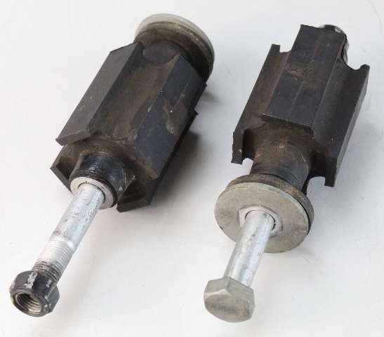 54160-87J30 5036089 Suzuki  Johnson 1999-10 Lower Mount Set DF 40 50 HP 3 cyl