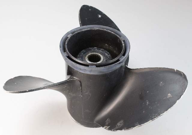 3850302 Johnson Evinrude Volvo ALUM RH 14-1/4 X 21 Propeller 3.0 4.3 5.0+ Liters