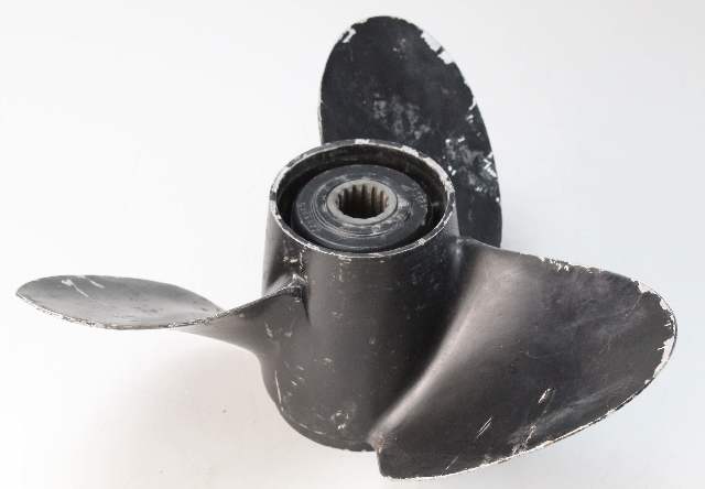 FPS623 Force Chrysler 1977-89 ALUM RH 13 x 17 Propeller 75 85 90 100 105 115+ HP