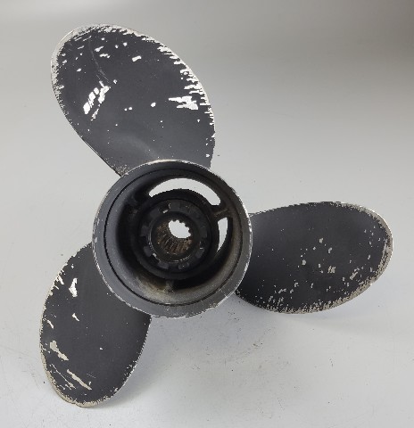 031042 Michigan Wheel 1961 & UP Aluminum RH 13-1/4 X 17 Propeller 40-250 HP