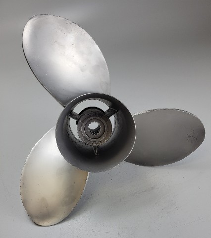 18278A41 Mercury Mirage SST RH 15-1/2 X 17 Propeller 115 135 150 175 200 220+ HP