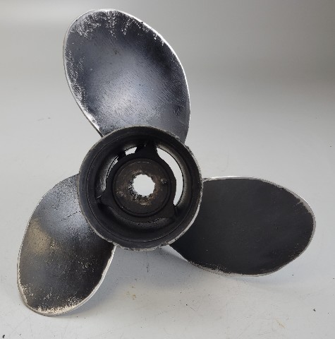 73134A4 Mercury 1977 & UP ALUM RH 10-5/8 x 12 Propeller 25 30 35 40 45 48 50+ HP