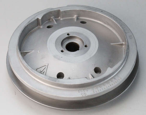 583917 582598 583002 Johnson Evinrude 1988-96 Flywheel 20 25 30 35 HP 2 Cylinder