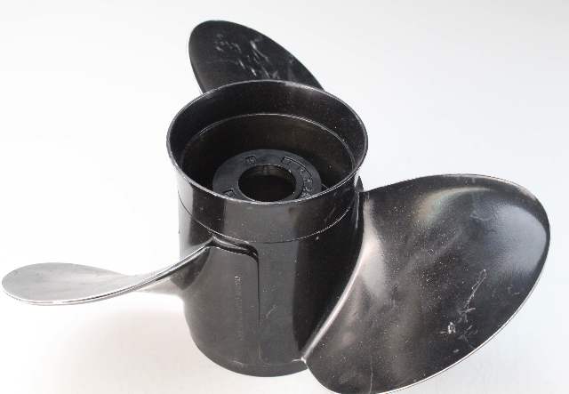 832834A45 Mercury Black Max ALUM RH 14 x 23 Propeller 90 115 135 150 175 200+ HP