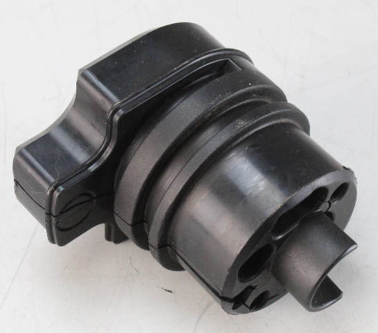 6EK-42725-00-00 Yamaha 2006 & UP Bottom Cowling Grommet 75 90 115 HP 4 Stroke