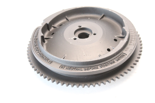 583001 582011 C# 582007 Johnson Evinrude 1978-82 Flywheel 25 35 HP 2 Cyl 74T