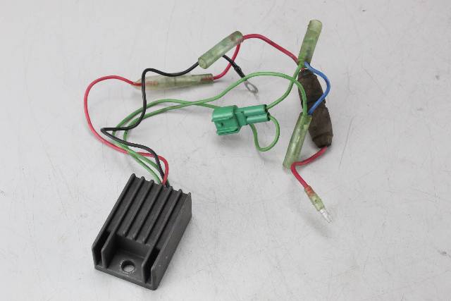 6H2-81960-10-00 Yamaha Rectifier & Regulator 2000-2009 40 50 60 70 HP 1 YEAR WTY