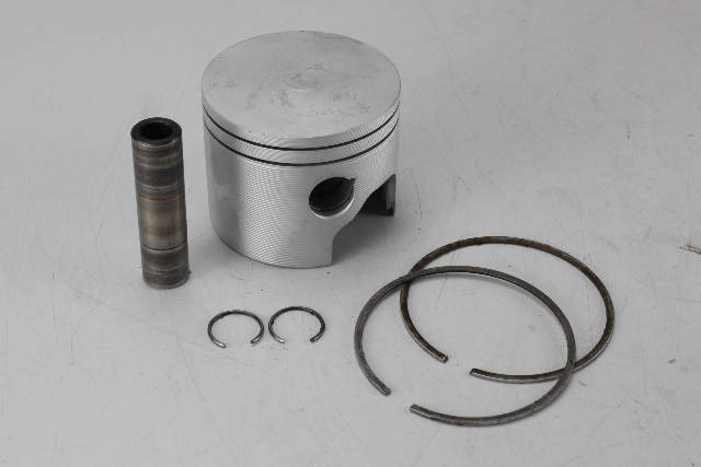 3022P2 Wiseco replaces Johnson Evinrude 1998 .020 OS Piston 50 60 65 70 HP CLEAN