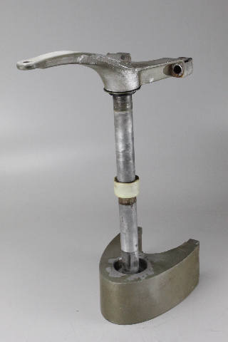 384759 385042 Johnson Evinrude 1971-1972 Long Steering Arm & Mount 85 100 125 HP