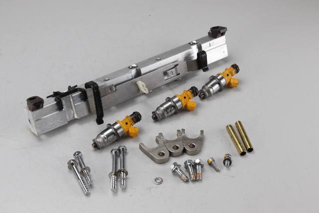 68F-13761-00-00 Yamaha 2004-14 Delivery Pipe & Injectors 150 175 200 HP 2-Stroke