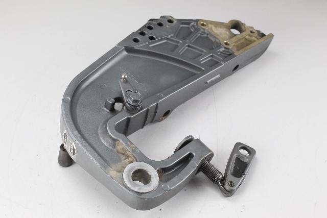 822867F2 C# 3419-822867 Mercury Gray Clamp Bracket 40 50 55 60 HP 3 Cylinder