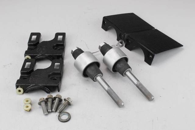 67077T 443431 Mercury 1976-2010 Lower Mounts, Clamps & Covers 105 135 140 + HP