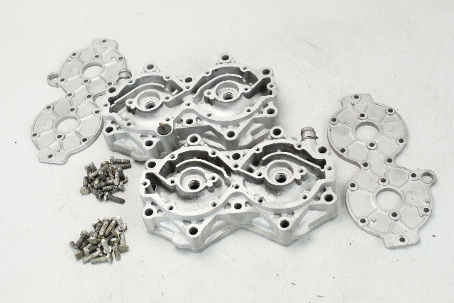 318331 318332 Johnson Evinrude 1973-1977 Cylinder Head Set 85 HP V4
