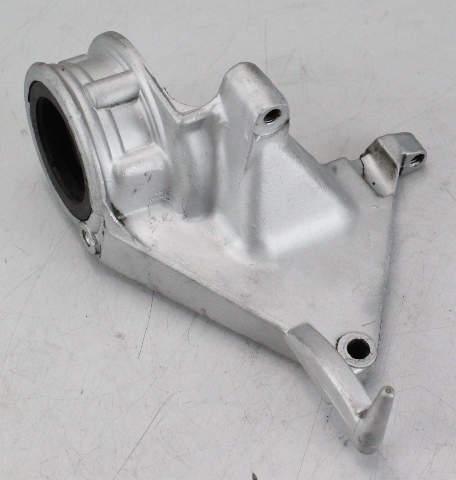 317328 Johnson Evinrude 1972-1976 Starter Bracket 25 HP  2 Stroke *Damaged*