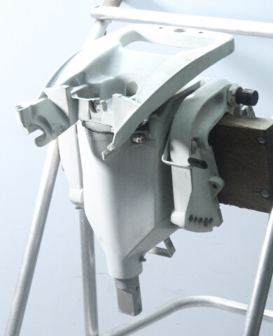 Johnson Evinrude 1990 1991 - 1998 Swivel & Steering Bracket 20 25 28 30 35 HP