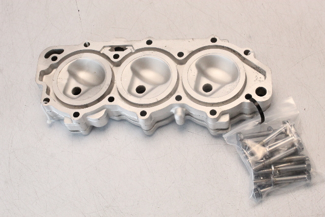 6H4-11111-01-94 6H4-11111-01-1S Yamaha 1984-1994 Cylinder Head Cover 40 50 HP
