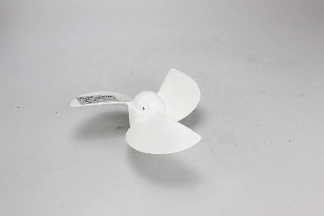48-80410M Mercury 7 1/4 x 4 1/2 Propeller 3 Blade