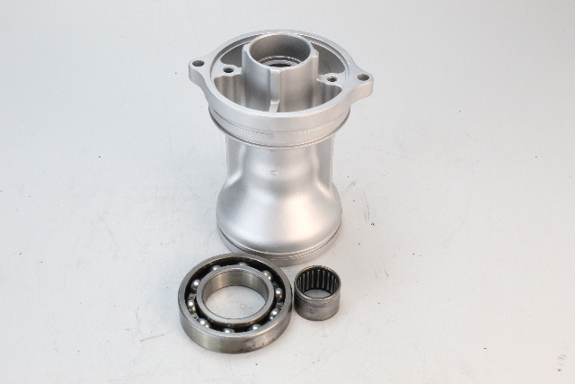 61A-45332-02-94 Yamaha 1996-2004 Bearing Carrier Housing 225 250 HP