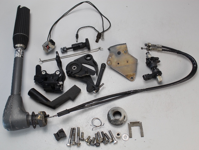 823609A10 14025A 4 Mercury 1977-1993 Tiller Handle 6 8 9.9 10 15 18 20 25 HP