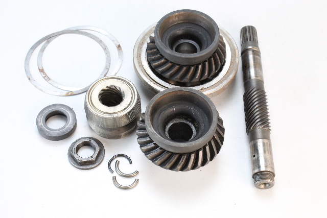21130693 3852292 Volvo Penta Upper Gear Set Spindle Shaft SX-A 1.79 26/26 Teeth